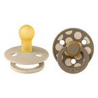 BIBS - Set 2 suzete Colour Studio Collection Polka Dots, tetina rotunda, 0 luni+-Ivory/Dark Oak