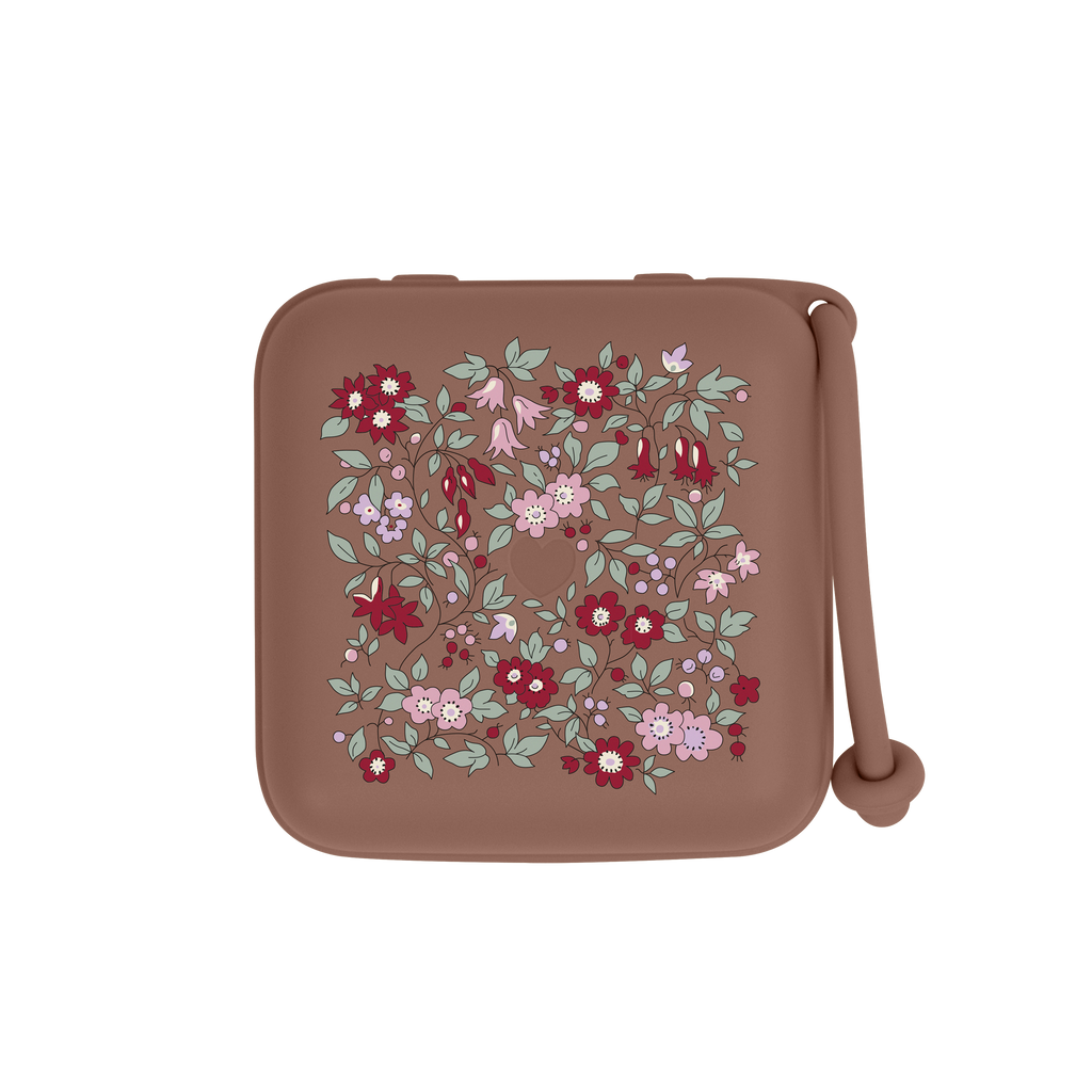 BIBS X Liberty Bundle - Set cutie cadou cu bavetica, cutie de suzeta, clip suzeta si jucarie multisenzoriala