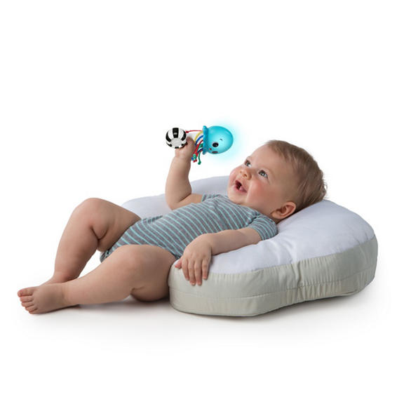 Baby Einstein -  Jucarie senzoriala cu muzica Oceanul Magic