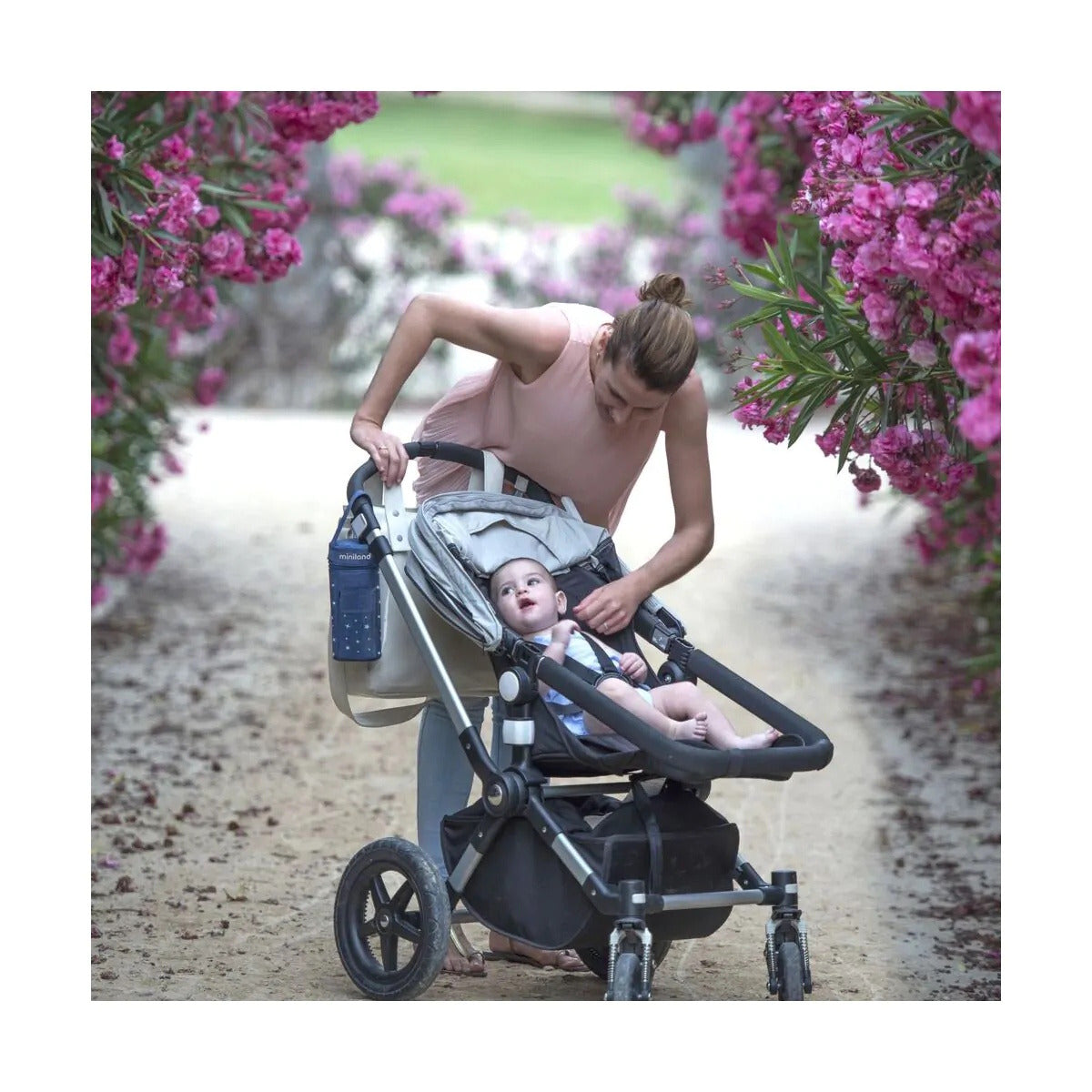 Incalzitor auto si Geanta izoterma Miniland Baby Warmy Travel Denim