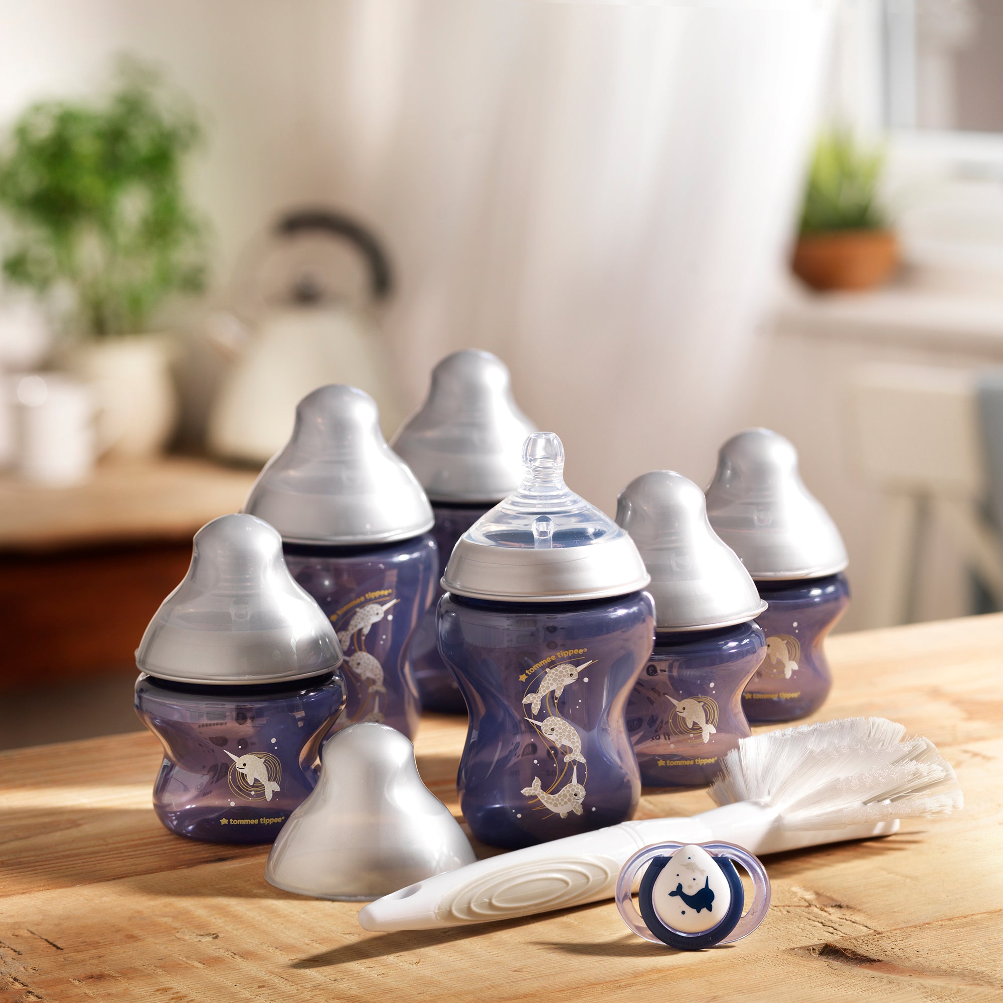 Kit biberoane nou nascut, ONL Baieti Tommee Tippee, 0luni+, Pestisor Albastru