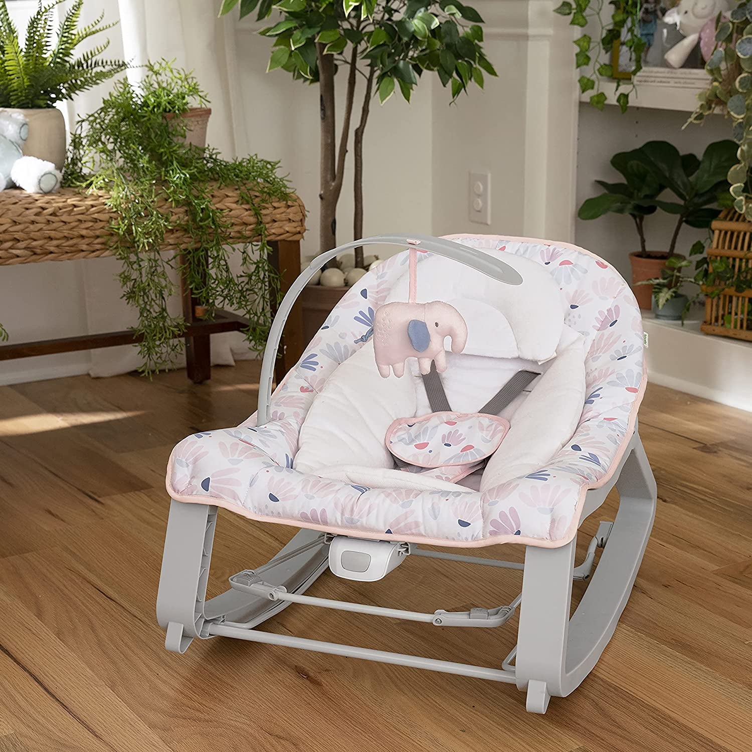Ingenuity - Leagan si Balansoar Pink Cozy 3 in 1 Pink
