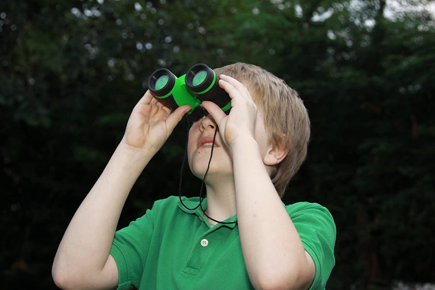 Binoclul exploratorului cu busola