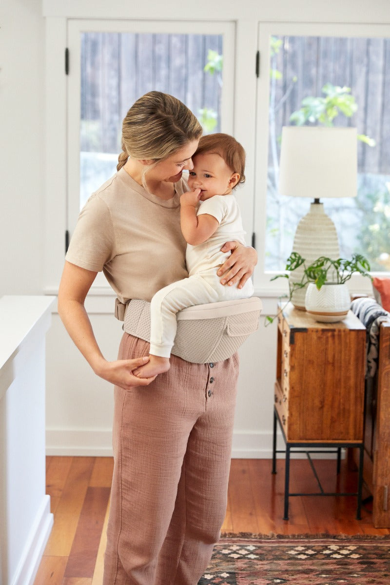 Marsupiu Alta Hip Ergobaby, 4 luni - 4 ani , 5.5-20.4 kg, Natural Beige