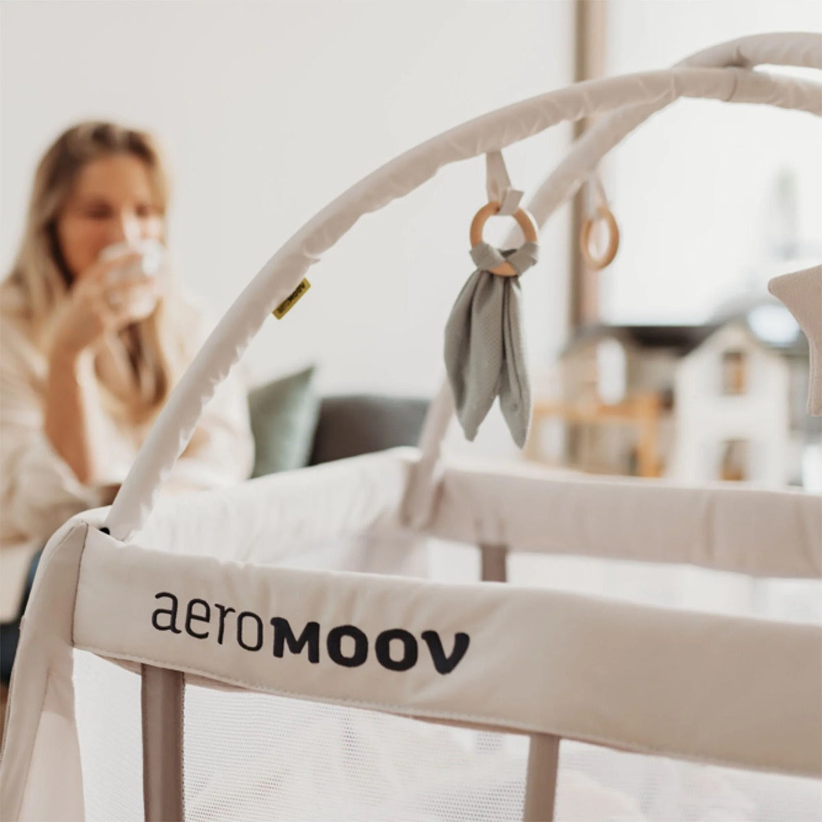Aeromoov, Toy Arch, for Travel Cot, White Sand