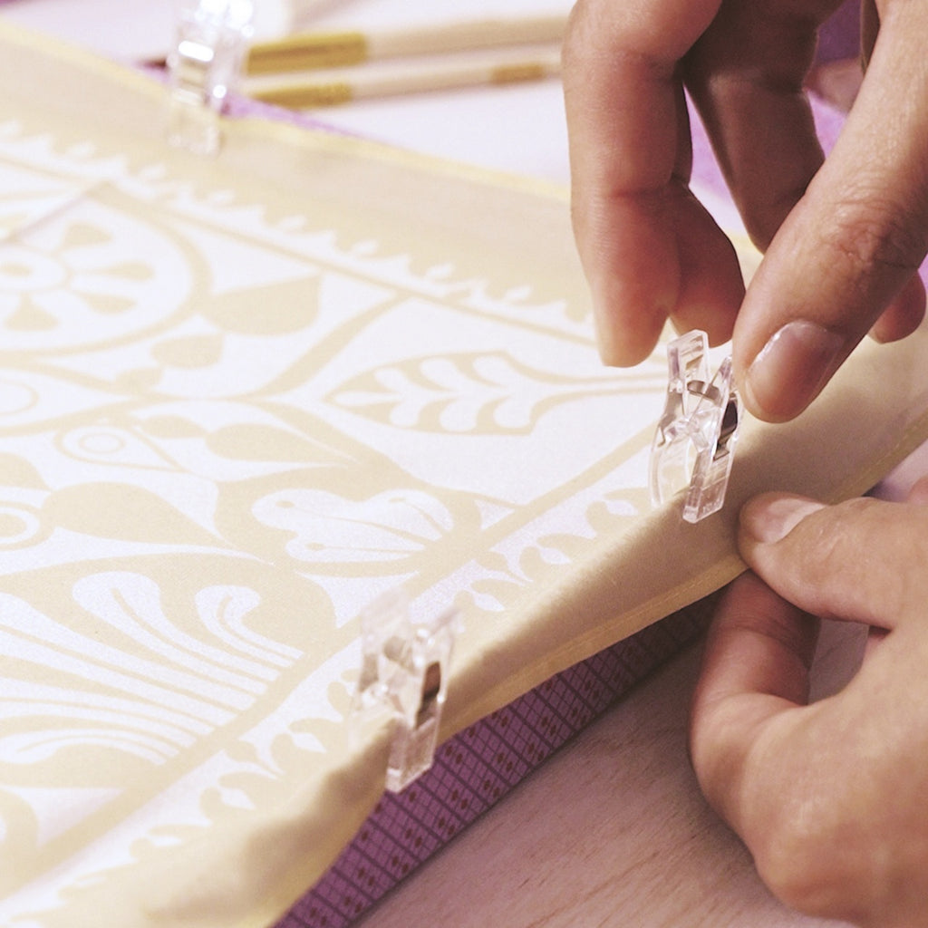 Atelier creativ 11 pentru adulti Pictura pe matase, Djeco