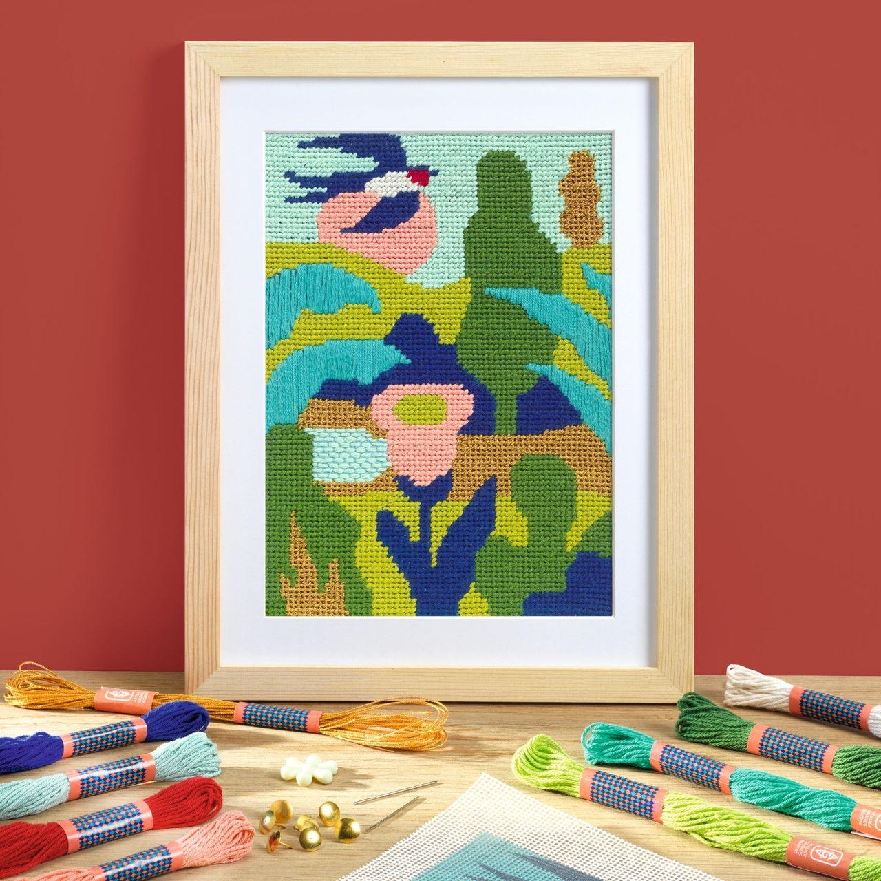 Atelier creativ 65 pentru adulti Goblen si broderie, Djeco