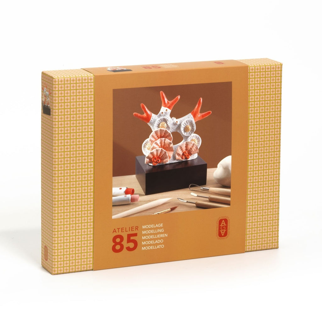 Atelier creativ 65 pentru adulti Goblen si broderie, Djeco