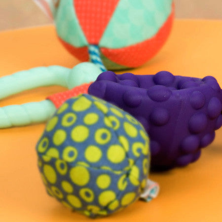 Bile zornaitoare de agatat B.Toys