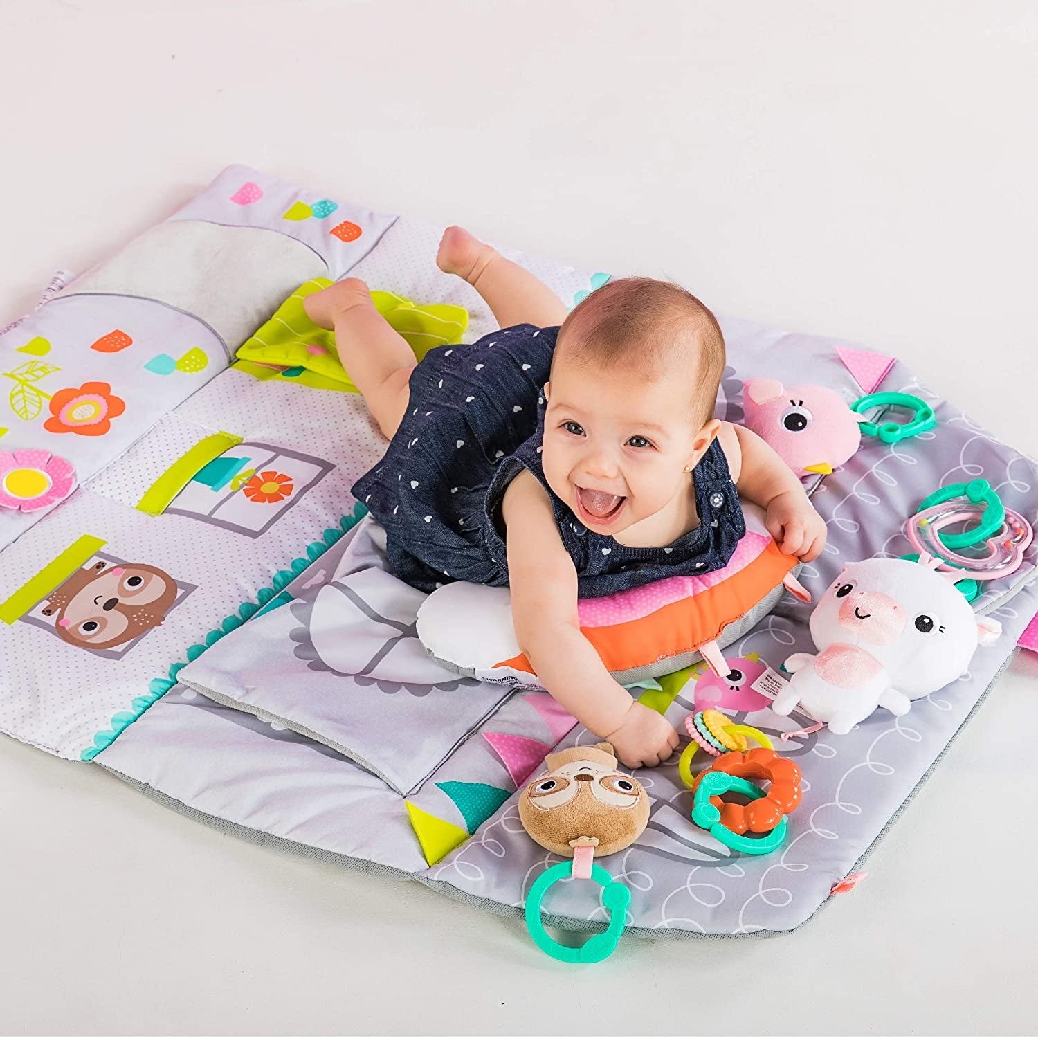 Bright Starts - Salteluta de activitati & Casuta de papusi Floors of Fun