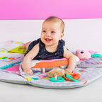 Bright Starts - Salteluta de activitati & Casuta de papusi Floors of Fun