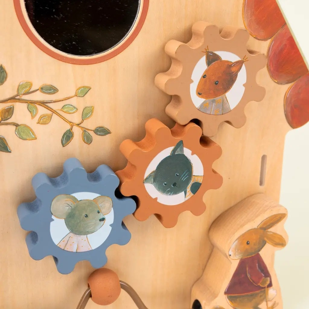Casuta din lemn cu activitati, Egmont Toys