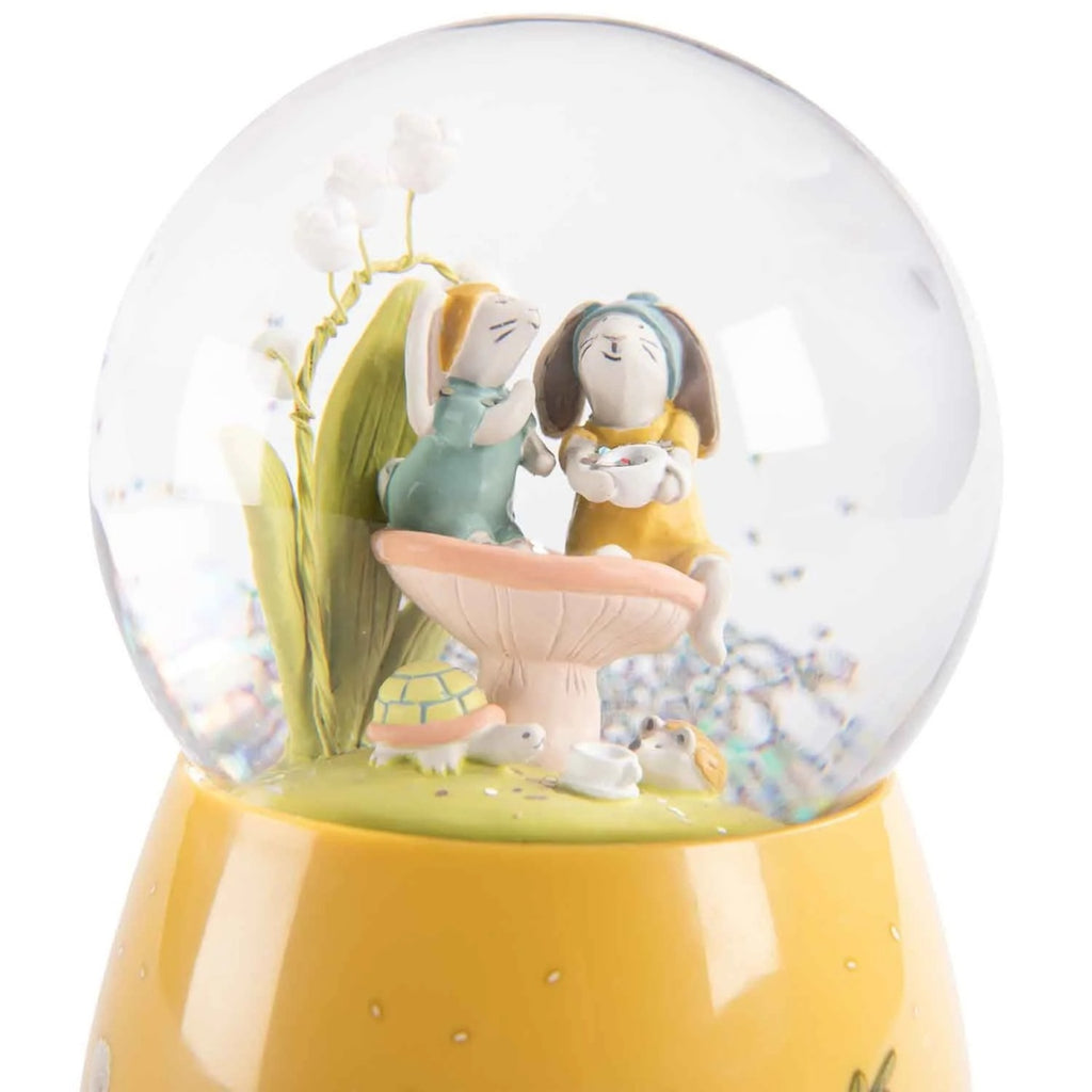 Cutie muzicala glob cu zapada Trois Petits Lapins, Moulin Roty