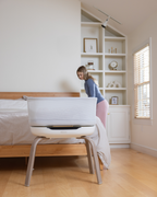 Graco - Patut co-sleeper Eluma Nest Luna cu leganare automata si sistem inteligent de detectare a plansului