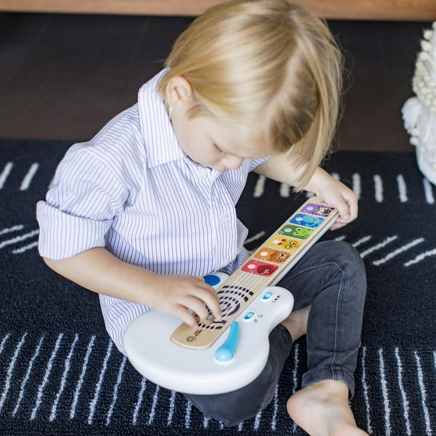 Baby Einstein - Jucarie muzicala Chitara cu animalute