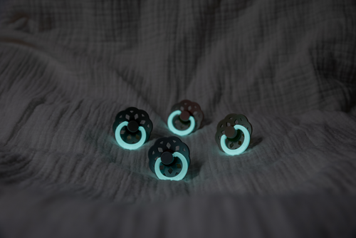 BIBS Set 2 suzete fosforescente Boheme Glow Latex tetina rotunda 0 luni + Sage/Cloud latex