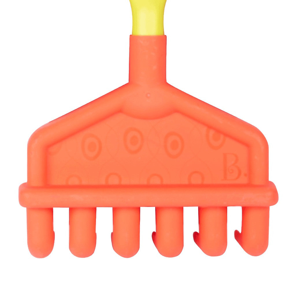 B.Toys sand rake