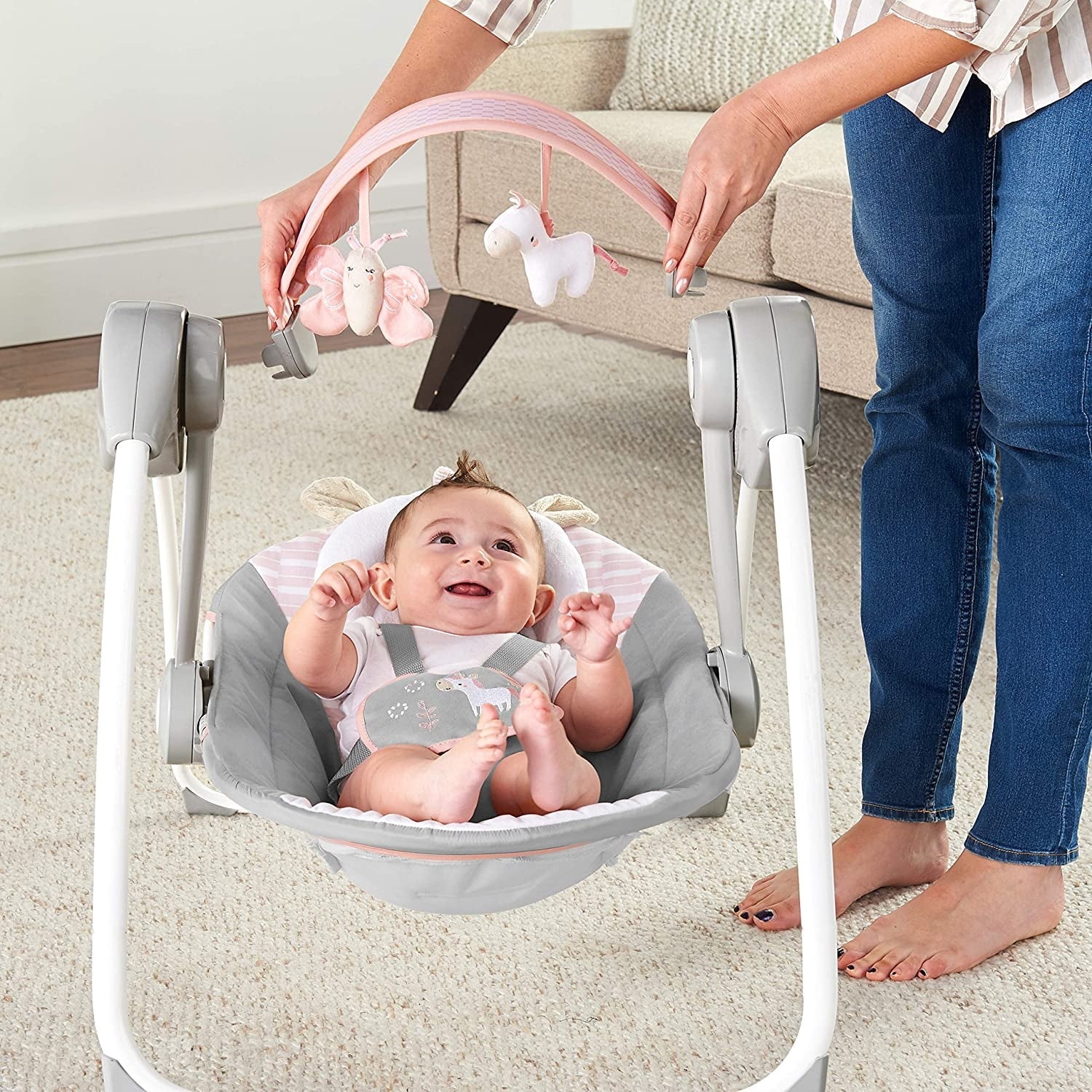 Ingenuity - Leagan portabil Comfort 2 Go Flora the Unicorn