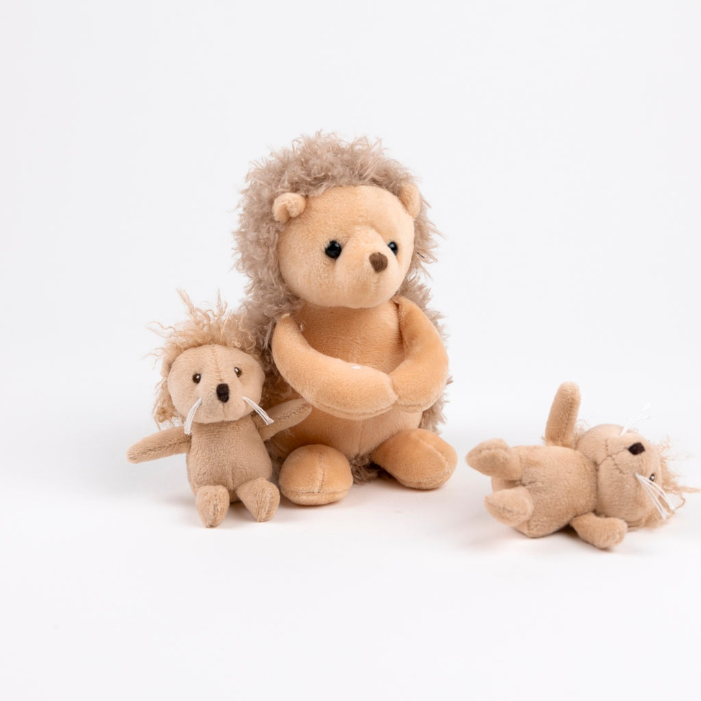 Egmont Toys Jucarie de plus Mama arici cu doi pui, poliester, 3 luni+, conform EN71 & ASTM