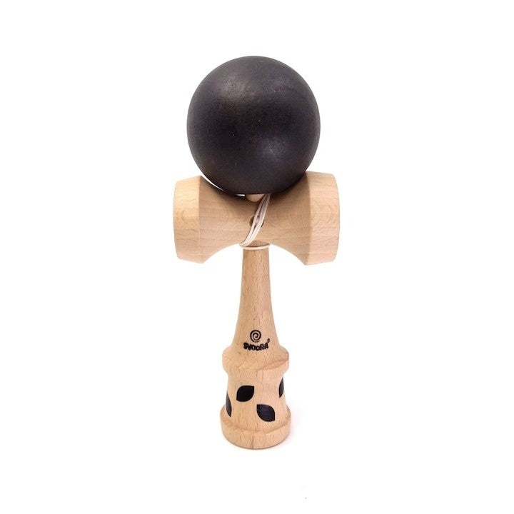 Kendama din lemn, Svoora