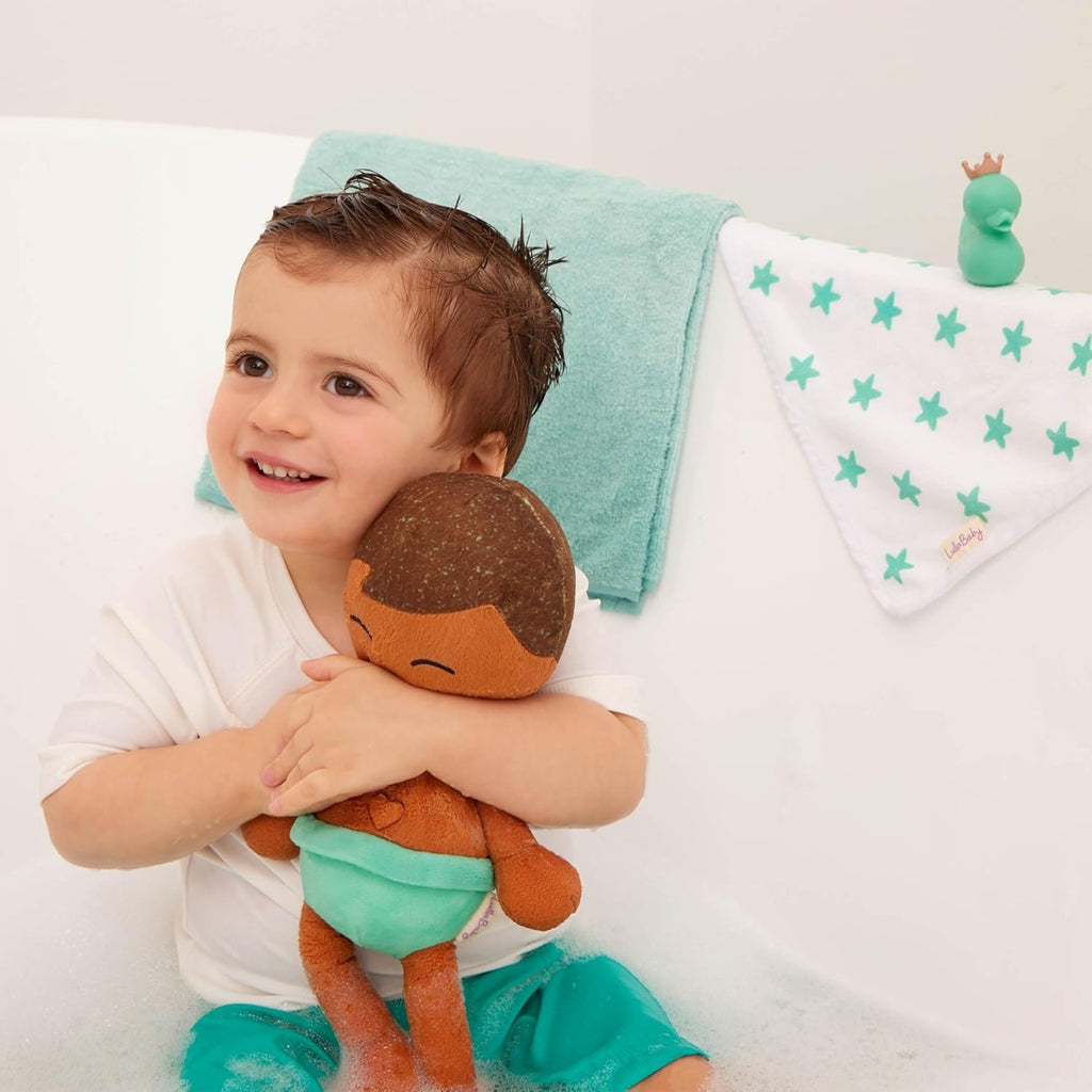 LullaBaby Papusa baietel cu par castaniu pentru baie cu accesorii, 35 cm