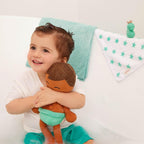 LullaBaby Papusa baietel cu par castaniu pentru baie cu accesorii, 35 cm