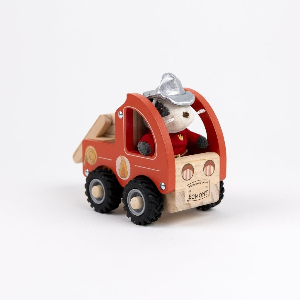 Egmont Toys Masina de pompieri cu personaj din lemn 18 luni - 3 ani conform EN71 ASTM