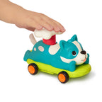 BToys Masinuta catel turcoaz cu sistem push&go, fara baterii, peste 18 luni