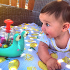 Melc cu lumini si bile saltarete B.Toys