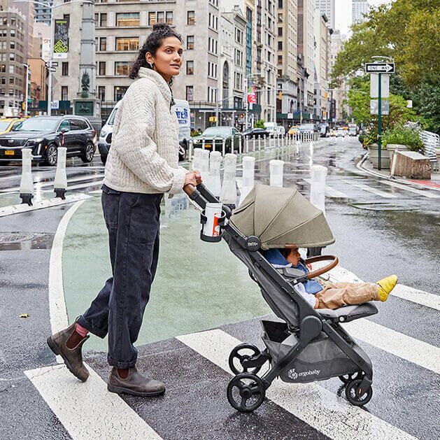 Metro+ Compact Stroller Deluxe Ergobaby Empire State Green
