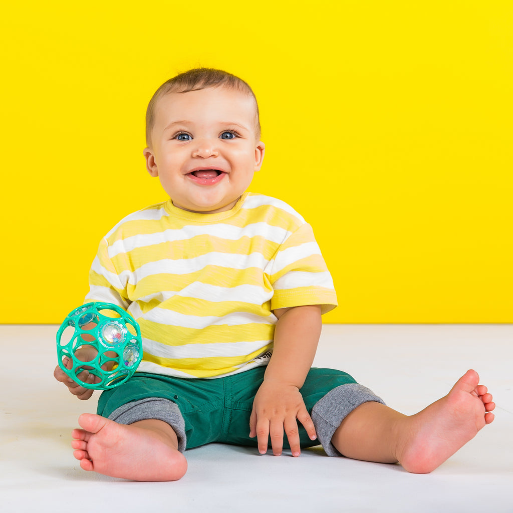 Bright Starts - Jucarie Zornaitoare Oball Easy-Grasp Rattle™