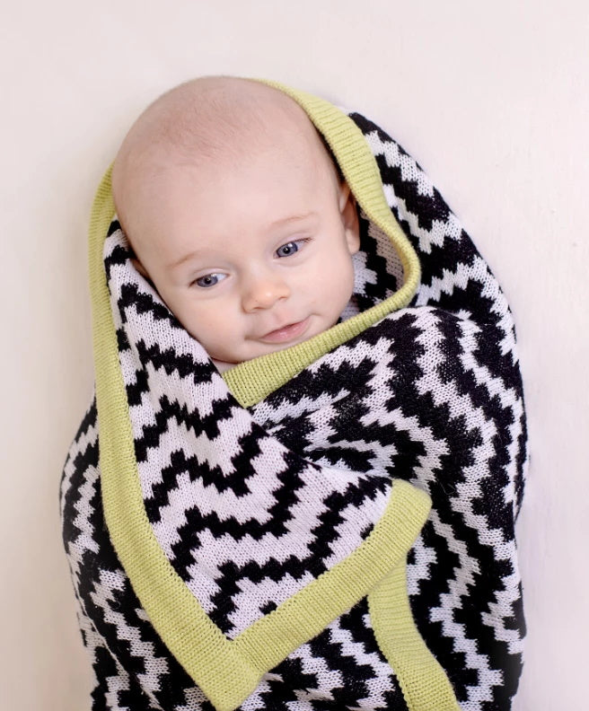 Knitted Cotton Chevron Blanket White and Black