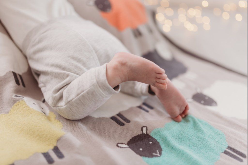 Knitted Cotton Blanket with Grey Sheep