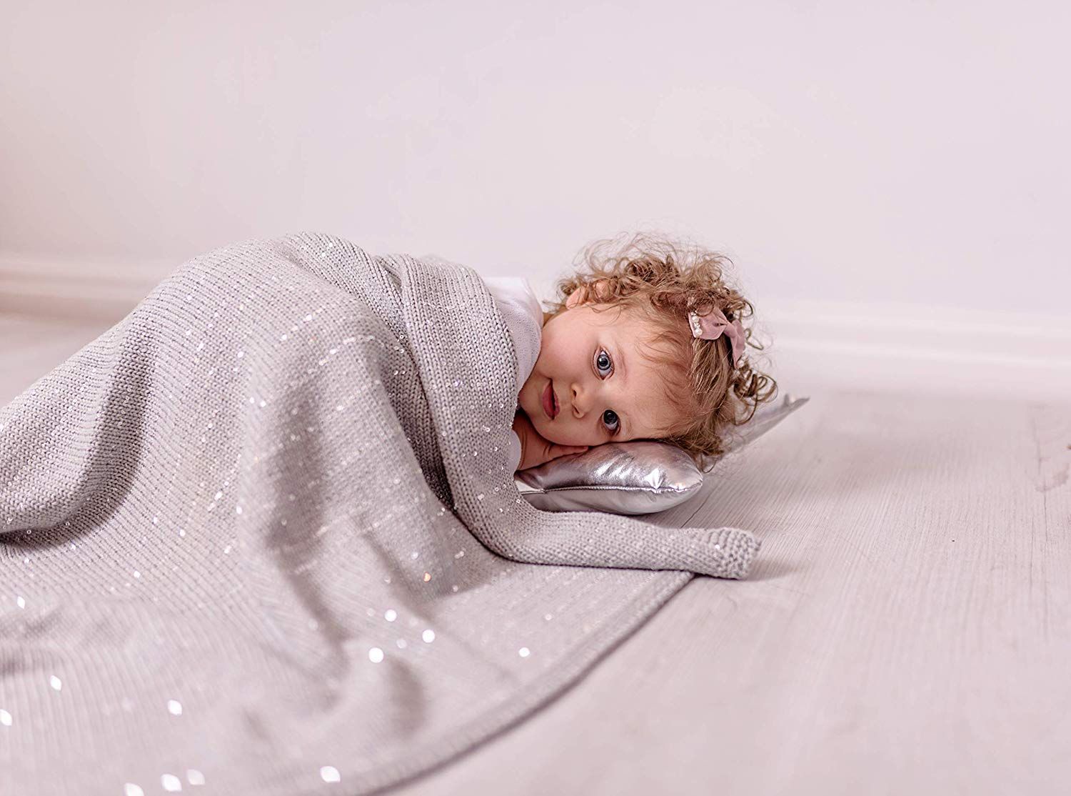 Grey Knitted Cotton Blanket with Sequins