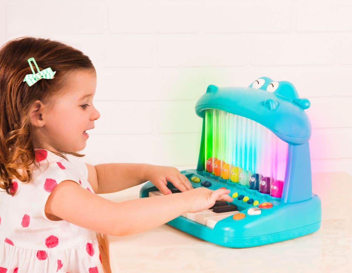 Pian muzical interactiv Hipopotam  cu lumini si 8 pasari saltarete, peste 12 luni