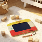 Svoora Tabla magica din lemn cu ecran LCD, stilou si buton Glow & Go, 3 ani+, lemn de mesteacan, conform EN71 ASTM
