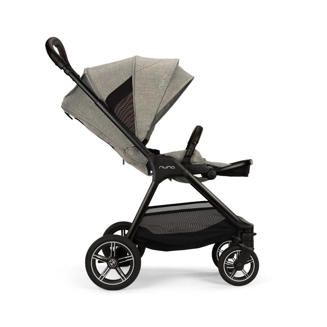 Nuna x BMW - Carucior ultracompact TRIV next, gri Graphene