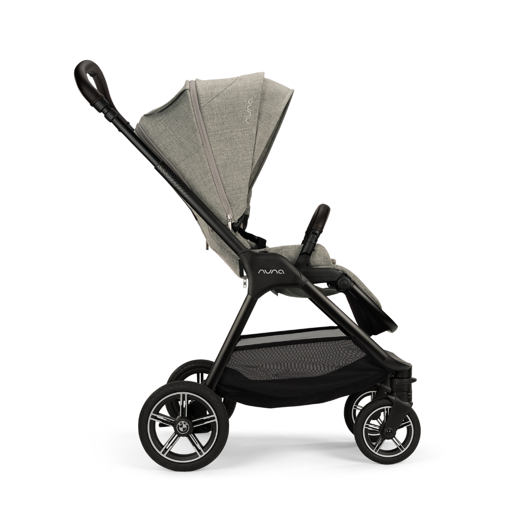 Nuna x BMW - Carucior ultracompact TRIV next, gri Graphene