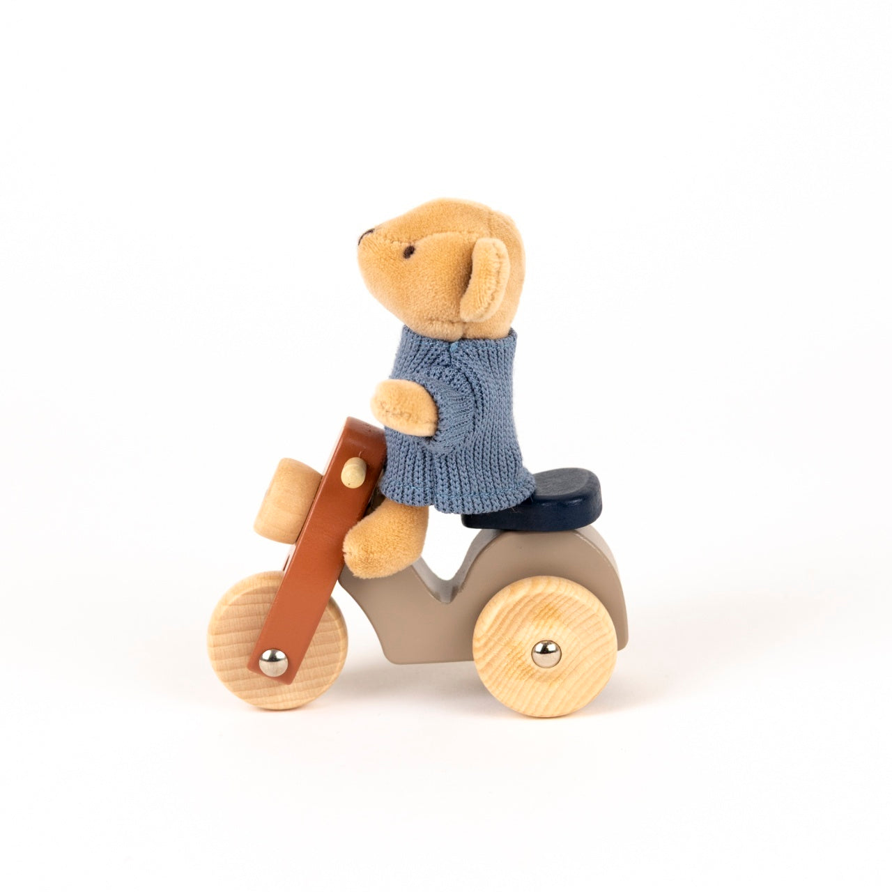 Ursuletul Alexis pe scuter, Egmont Toys