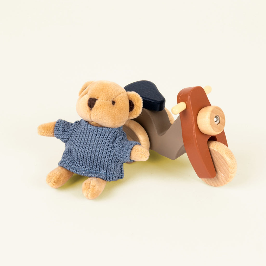 Ursuletul Alexis pe scuter, Egmont Toys