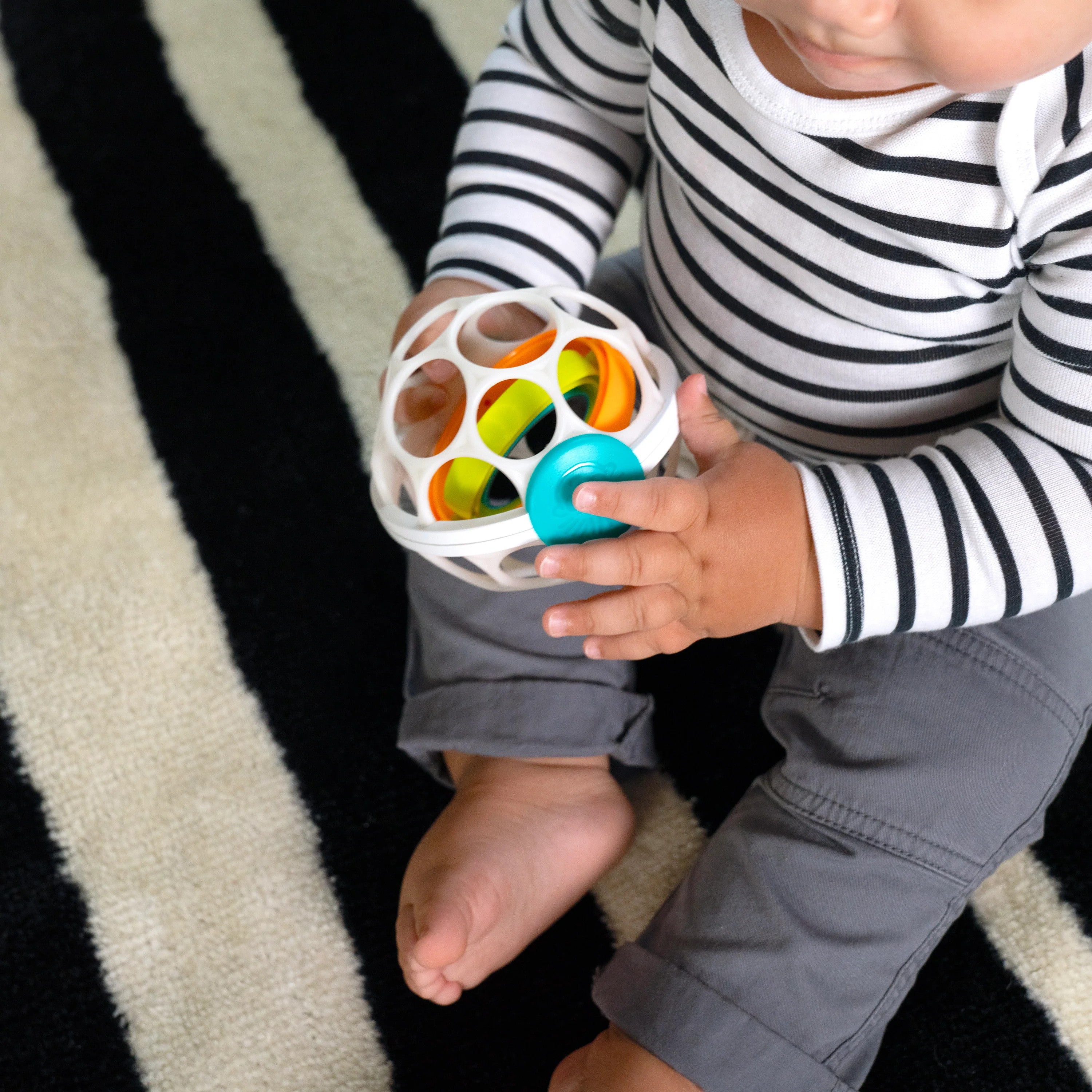 Baby Einstein - Minge zornaitoare Oball Grip & Spin